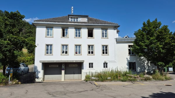Historische Fabrikfläche mit Charakter – 250 m² Gewerberaum in Aeugstertal 2