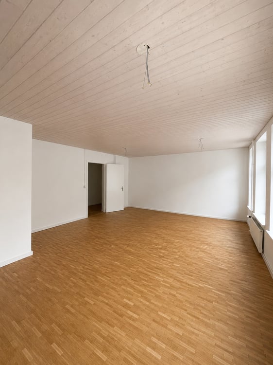 Stilvolle 3.5-Zimmer-Wohnung mit moderner Ausstattung und warmem Wohnambiente 6