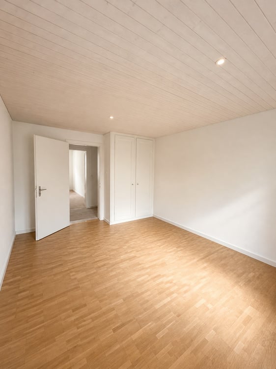 Stilvolle 3.5-Zimmer-Wohnung mit moderner Ausstattung und warmem Wohnambiente 8