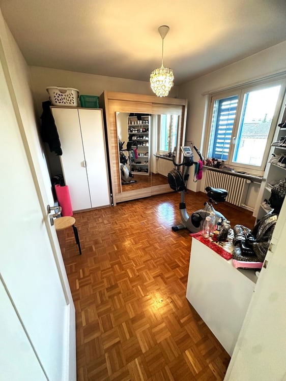 Charmante 3-Zimmer-Wohnung mit Balkon an zentraler Lage in Dietikon 8
