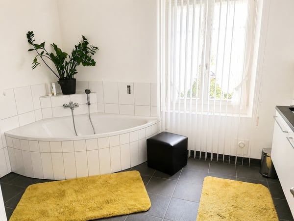 Charmantes 4.5-Zimmer-Einfamilienhaus mit Garten, Teich und idyllischem Sitzplatz 7