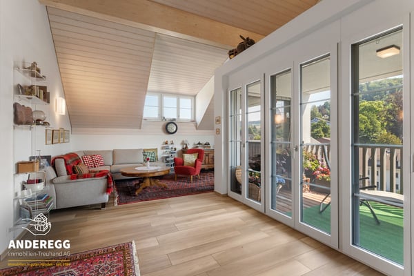Neuwertige Dachwohnung mit Loggia  zentral wohnen in Weisslingen 12