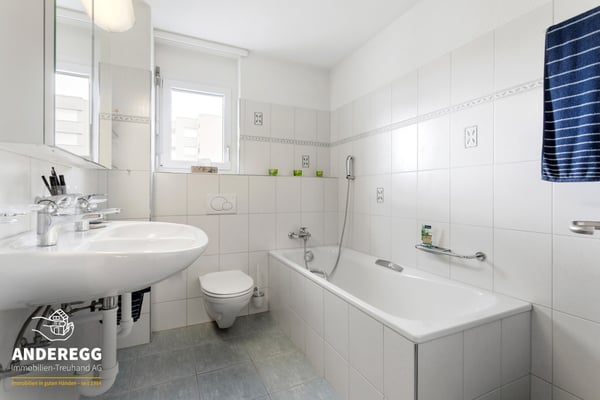 Helle 4.5-Zi.-Wohnung im 2. OG, Lift und Bastelraum an zentraler Lage 8