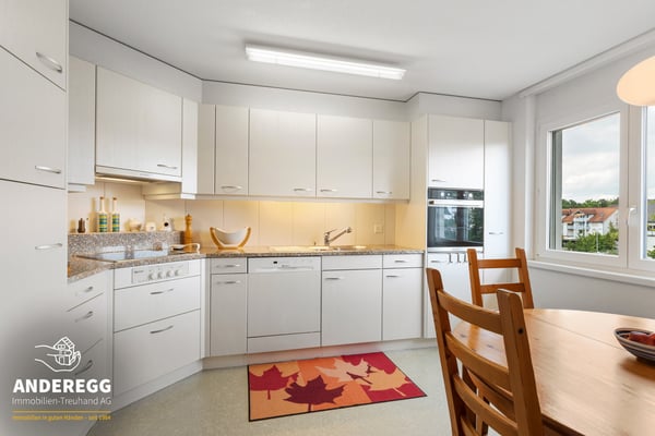 Helle 4.5-Zi.-Wohnung im 2. OG, Lift und Bastelraum an zentraler Lage 4