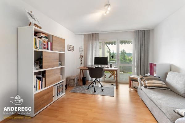 Helle 4.5-Zi.-Wohnung im 2. OG, Lift und Bastelraum an zentraler Lage 7