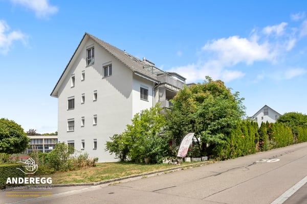 Helle 4.5-Zi.-Wohnung im 2. OG, Lift und Bastelraum an zentraler Lage 13