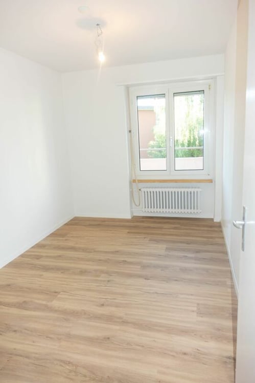 helle, renovierte Wohnung mit sonnigem Balkon 4