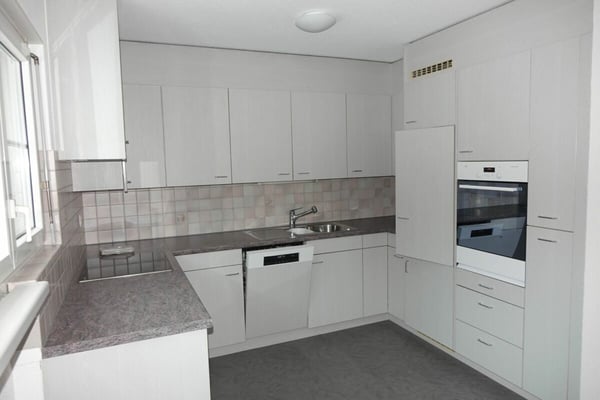 helle 1.5-Zi.-Wohnung mit sonnigem Balkon 3