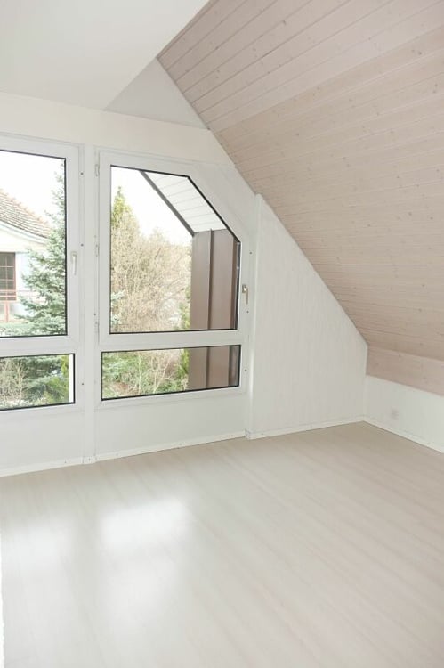 charmante Dachwohnung mit mehreren Balkonen 5