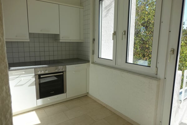 charmante Dachwohnung mit mehreren Balkonen 9