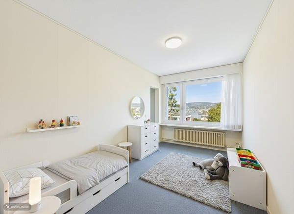 Grosszügiges Einfamilienhaus mit Seesicht im begehrten Bergli-Quartier 11