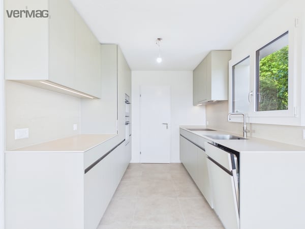 Charmantes 5.5-Zimmer-Haus mit Seesicht und Garten in Horgen 5