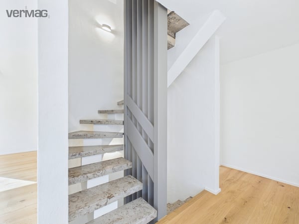 Charmantes 5.5-Zimmer-Haus mit Seesicht und Garten in Horgen 9