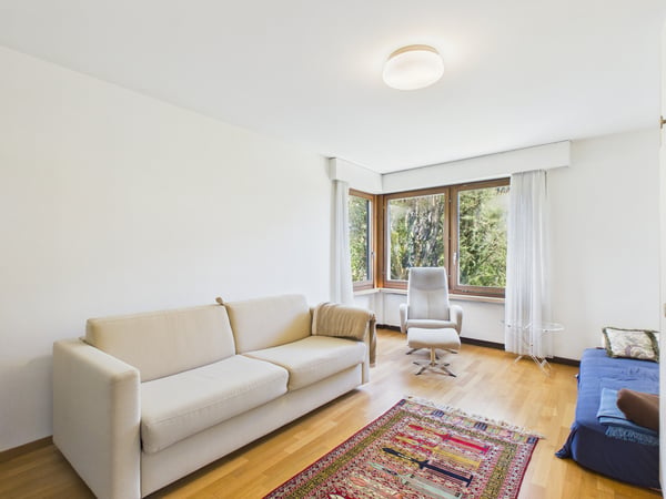 Einfamilienhaus mit Potenzial in exklusiver Lage von Uitikon Waldegg 5