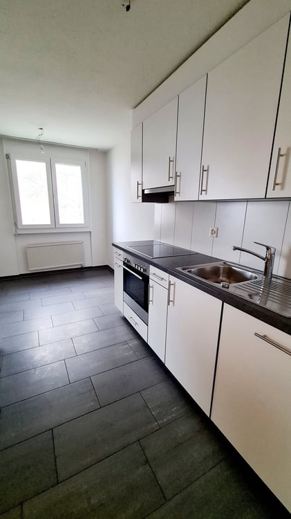 Grosszügige 6.5 Zi. Wohnung mit Balkon