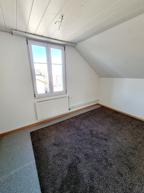 Charmante 1.5. Zi. Dachwohnung 6