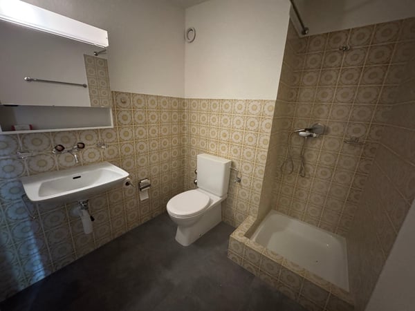 Charmante 3.5-Zimmer-Wohnung mit Balkon in Brunnadern 10
