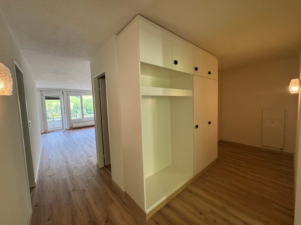 Charmante 3.5-Zimmer-Wohnung mit Balkon in Brunnadern 7
