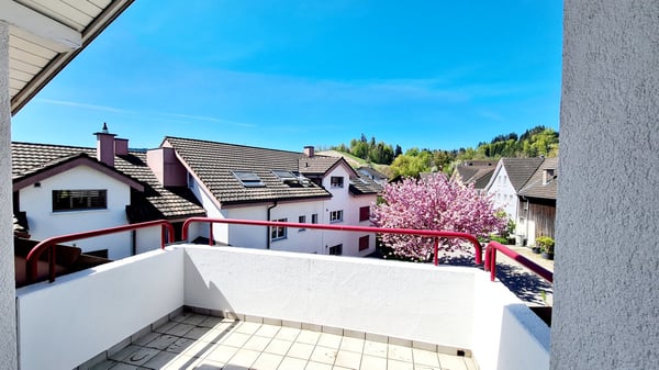 Attraktive 4.5-Zimmer-Wohnung in Bazenheid 7
