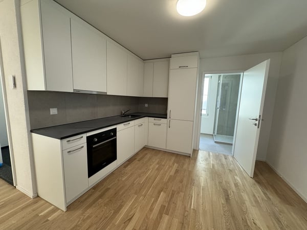 Moderne Wohnung an zentraler Lage zur Miete 3