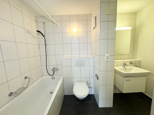 Grosszügige 5.5-Zimmer-Wohnung mit Balkon in St. Gallen 10