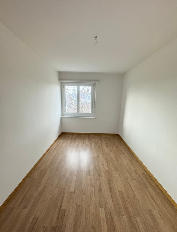 Grosszügige 5.5-Zimmer-Wohnung mit Balkon in St. Gallen 8