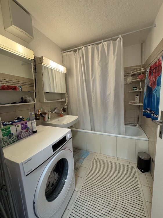 Charmante 4.5-Zimmer Wohnung mit Balkon 8