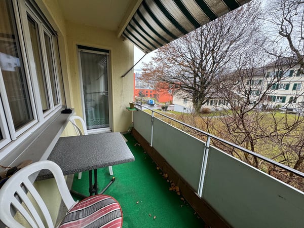 Gemütliche 1-Zimmer-Wohnung mit Balkon in St. Gallen 6