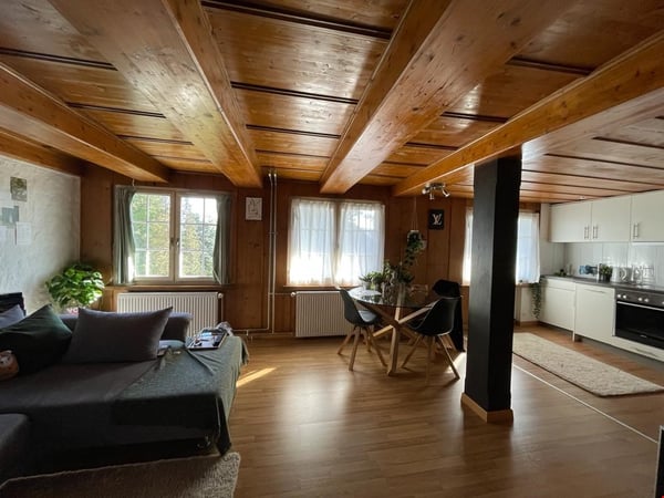 Charmante 2.5-Zimmer-Wohnung im Herzen von Arbon