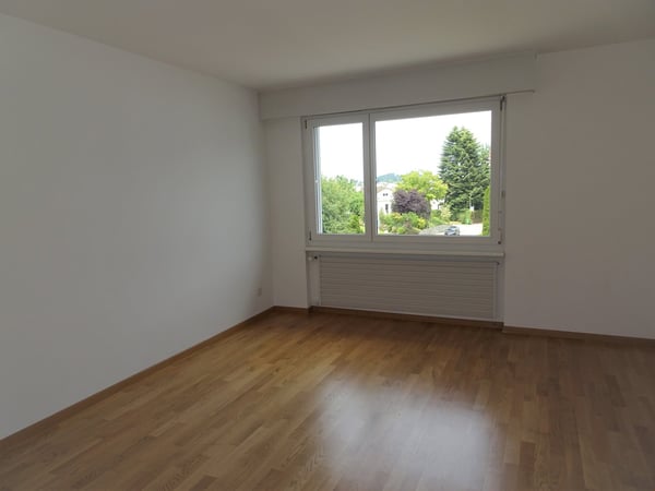 Schöne 5.5 Zi. Wohnung mit Balkon an bester Lage 7