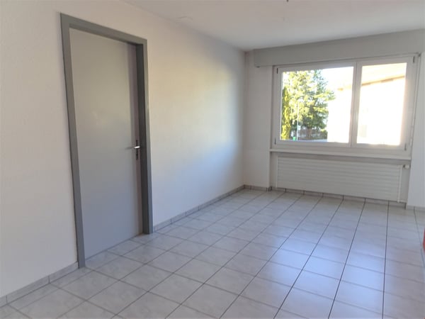 Schöne 5.5 Zi. Wohnung mit Balkon an bester Lage 4