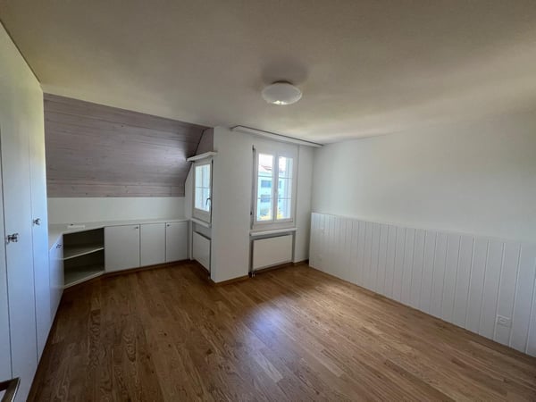 Charmante 4.5-Zimmer-Maisonette-Wohnung in Egg (ZH) 8