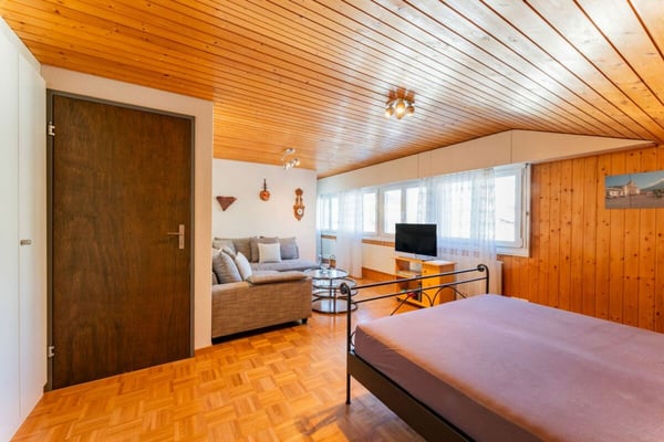 Charmante 2.5 Zimmer-Dachwohnung im Winterparadies Ybrig! 3