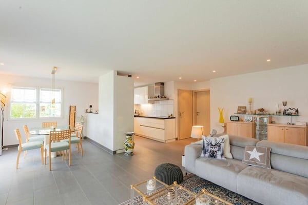 Moderne 3.5 Zimmer-Gartenwohnung am Südhang von Oberiberg! 4