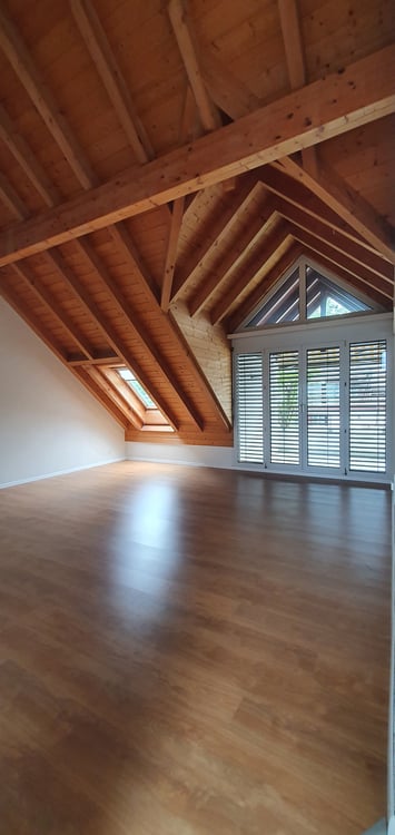 1.5 Zimmer-Dachwohnung zu vermieten! 4