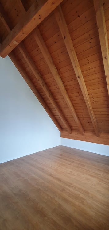 1.5 Zimmer-Dachwohnung zu vermieten! 3