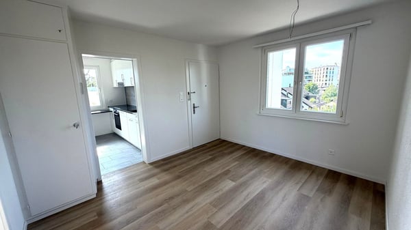 Frisch sanierte 4.5-Zimmer-Attikawohnung an zentraler Lage in Wetzikon 2