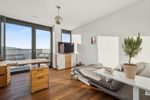 Exklusive Eigentumswohnung mit Panoramaaussicht im 23. Stock des Hauses C der Three Point-Wohntürme 9