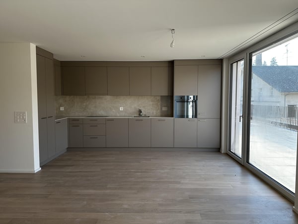 Erstvermietung - Tolle 1.5-Zimmer-Attikawohnung mit grosser Terrasse und Blick ins Grüne 4