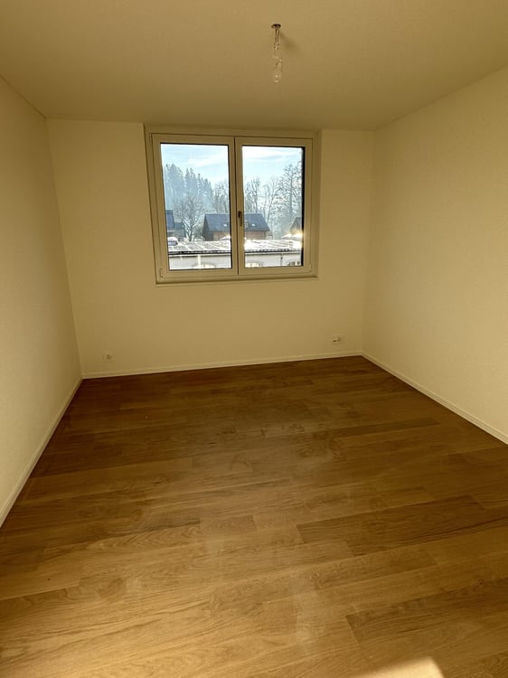 Idyllisches Wohnen - Erstvermietung 1.5-Zimmmer-Wohnung mit grosszügigem Sitzplatz 8