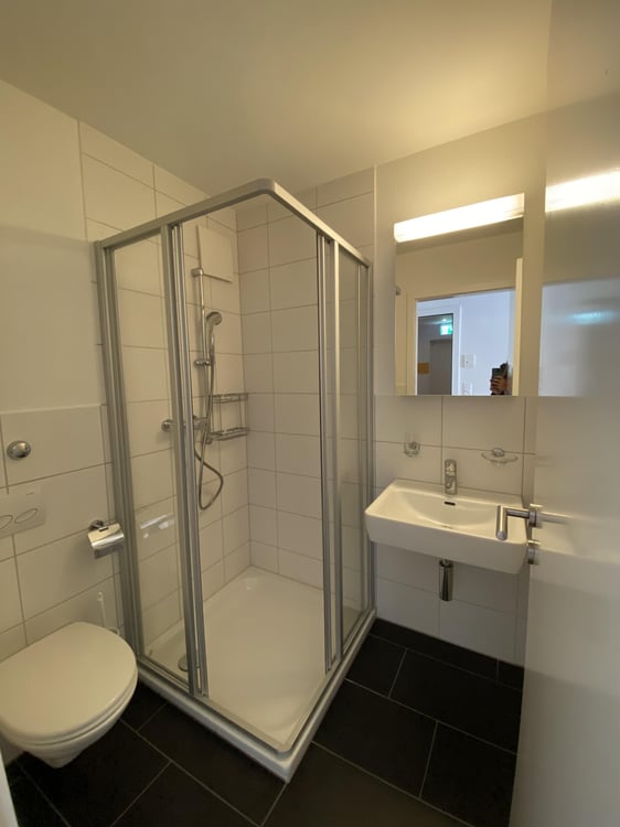Charmante Single-Wohnung im Herzen von Zürich Kreis 4 Perfekt für Stadtliebhaber! 4