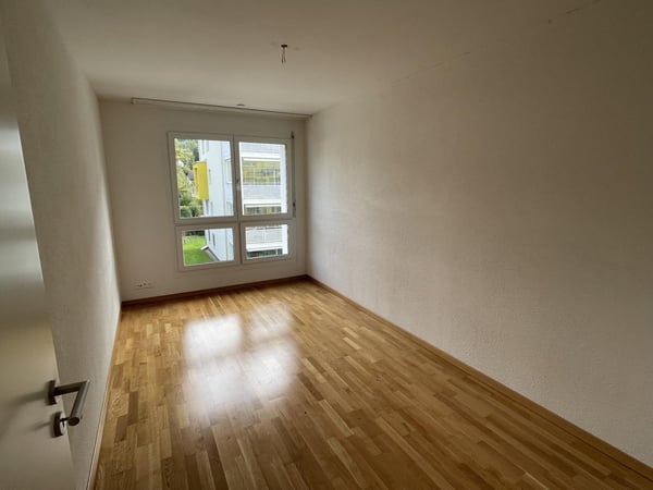 Moderne 3.5-Zimmer-Wohnung mit grosszügigem Balkon in Wetzikon 4