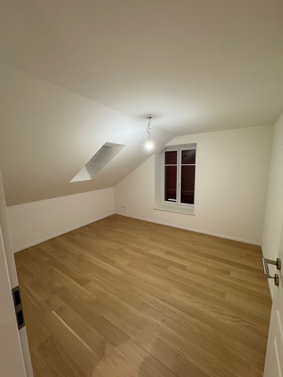 Charmante 3.5-Zimmer-Wohnung mit stilvollem Ausbau! 5