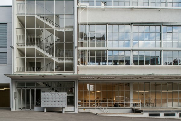 Arbeiten in bester Lage - Gewerbefläche direkt am Zürichsee 1