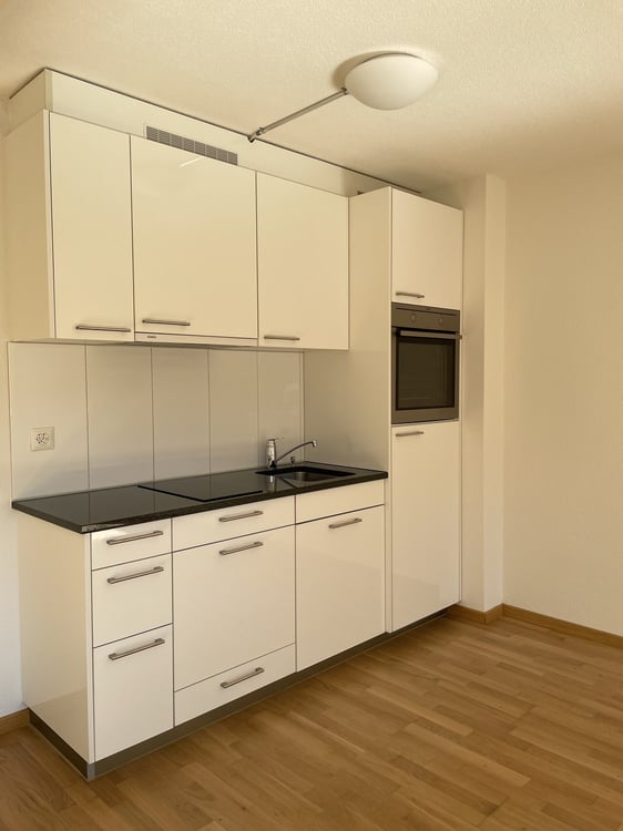 1-Zimmer-Wohnung an zentraler Lage im Kreis 4 3