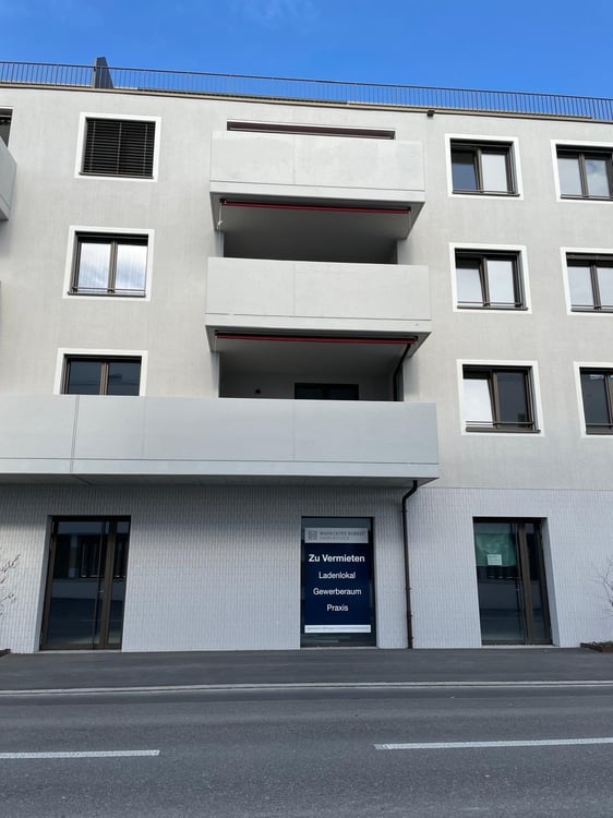 Zentrale Gewerberäume direkt beim Bahnhof Aadorf flexibel nutzbar 1