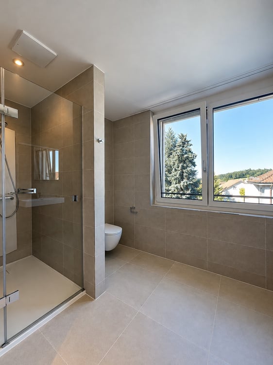 Moderne und helle Wohnung mit grosszügiger Dachterrasse in Aadorf 7