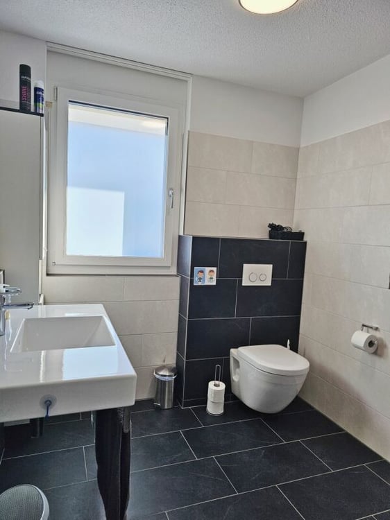 Exklusive 1.5-Zimmer-Maisonette-Wohnung an unverbaubarer Südhanglage mit spektakulärer Aussicht 16