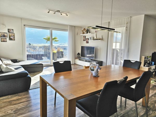 Exklusive 1.5-Zimmer-Maisonette-Wohnung an unverbaubarer Südhanglage mit spektakulärer Aussicht 6