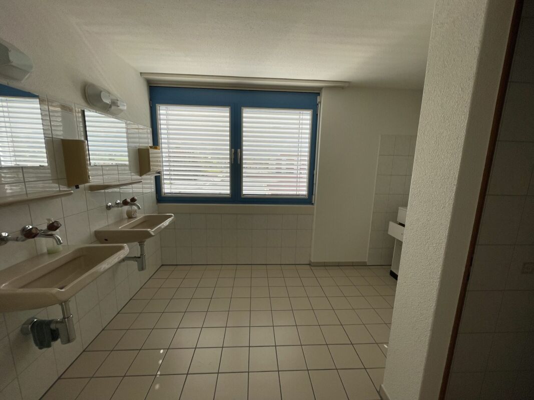 53 m2 Büro-/Praxisraum vielseitig nutzbar